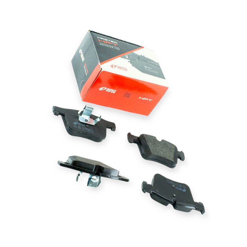 Колодки тормозные BMW 1 (2011-2019), 2 (2012-), 3 (2011-2018), 4, X3 (2010-2017), X4 (2013-2018) передние REMSA